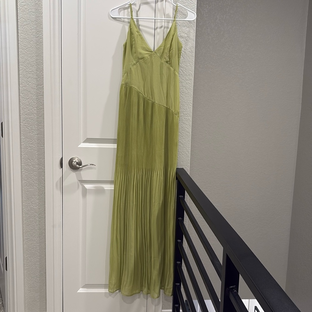 Pretty Little Thing Lime Woven Pleated Hem Detail Spaghetti Maxi Dress